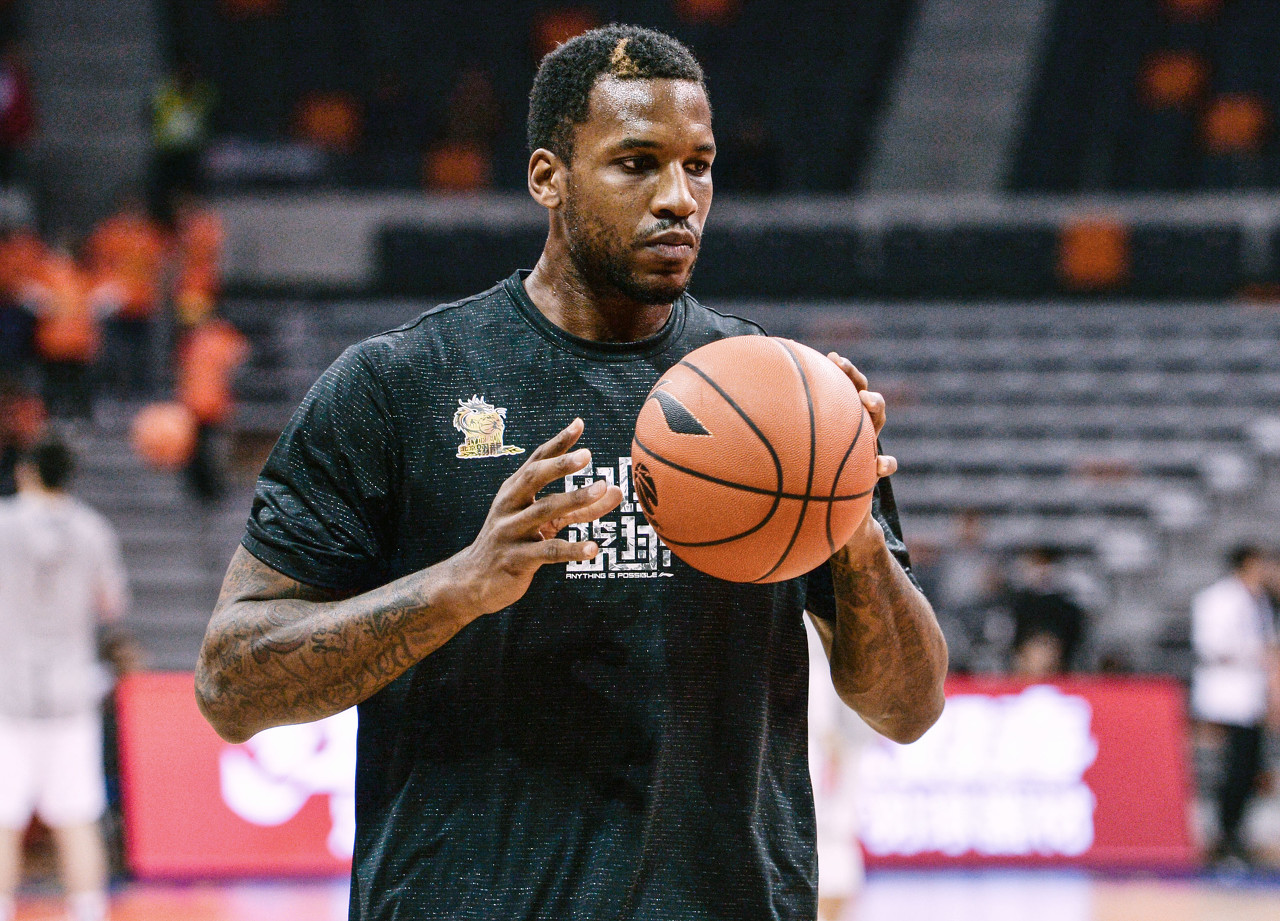 易建联基本 易建联基本