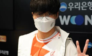 更指向一个 更指向一个