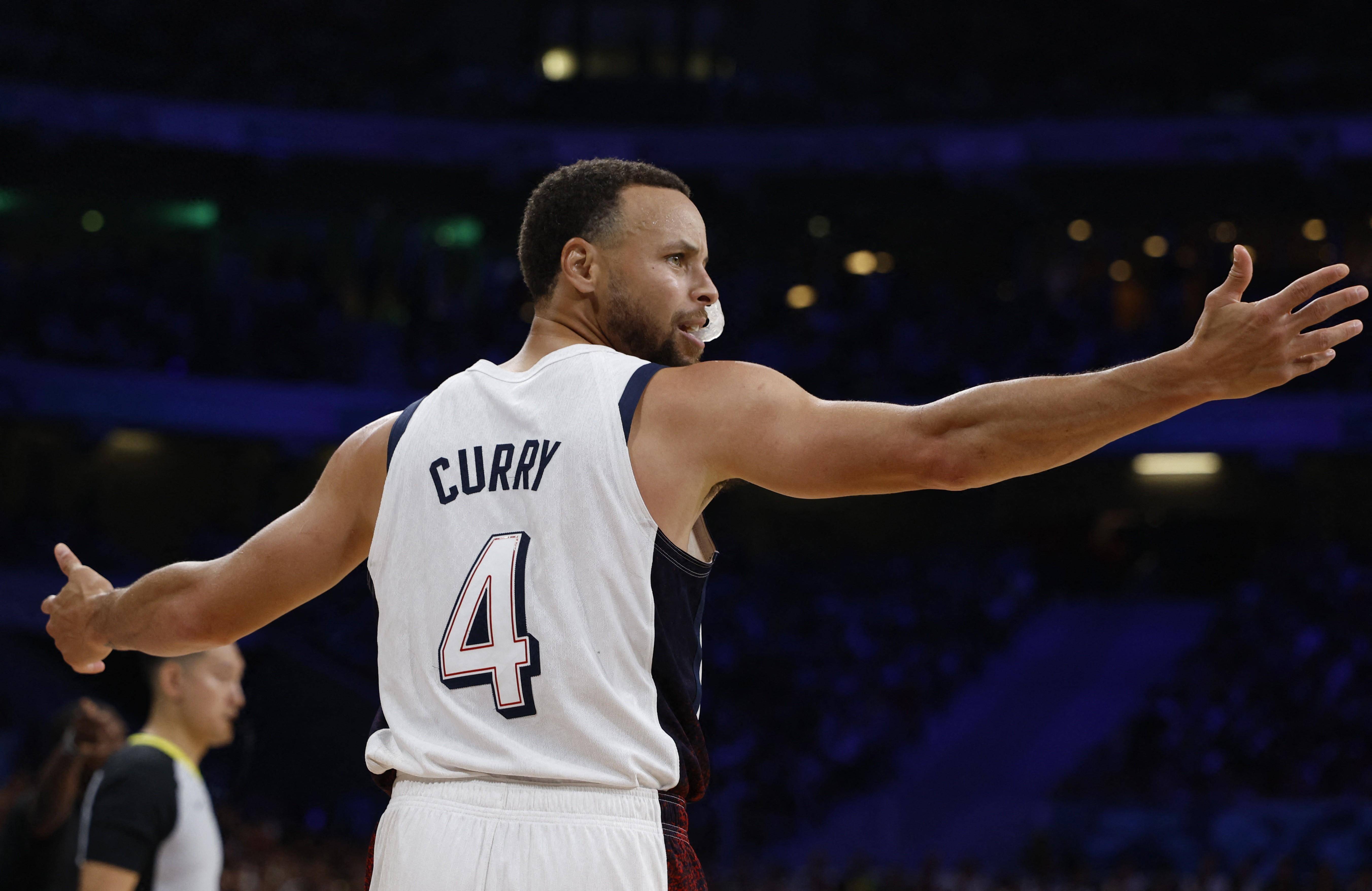 两条新闻同 两条新闻同