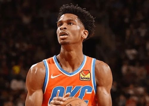 持双射手占 持双射手占